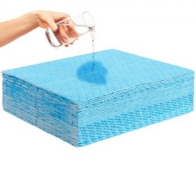   VEVOR kiömlés nedvszívó párna, vízelnyelő szőnyeg alátét adagolódobozban, űrtartalom 22,7 l, 380 x 480 mm polipropilén vízelnyelő betét, dobozonként 30 db